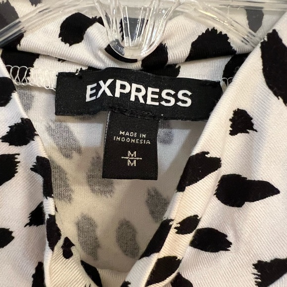 Express Collared Tank - Picture 3 of 3